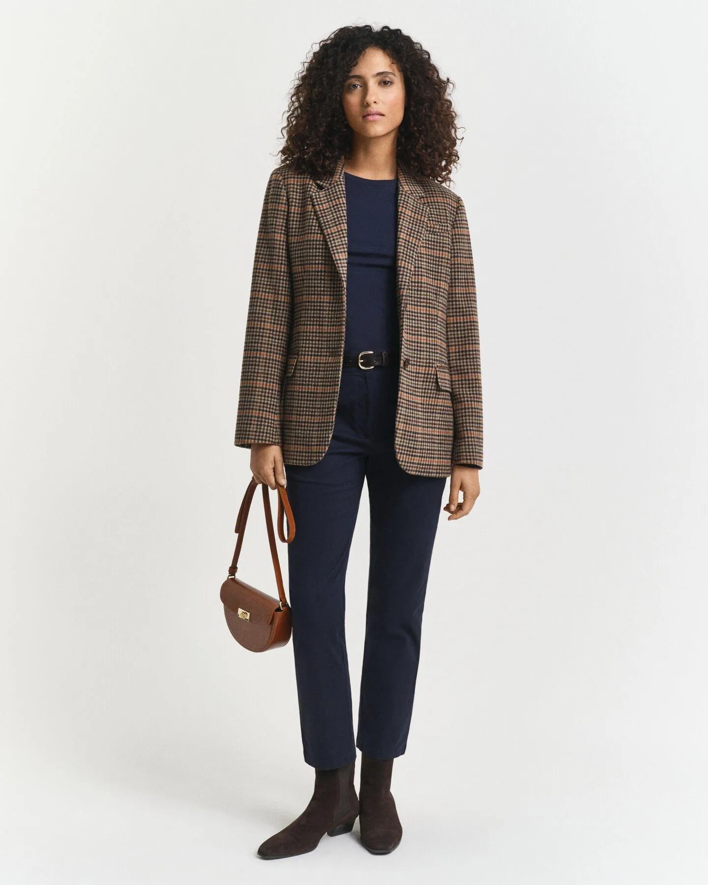 Slim fit ‑mitoitetut chinot