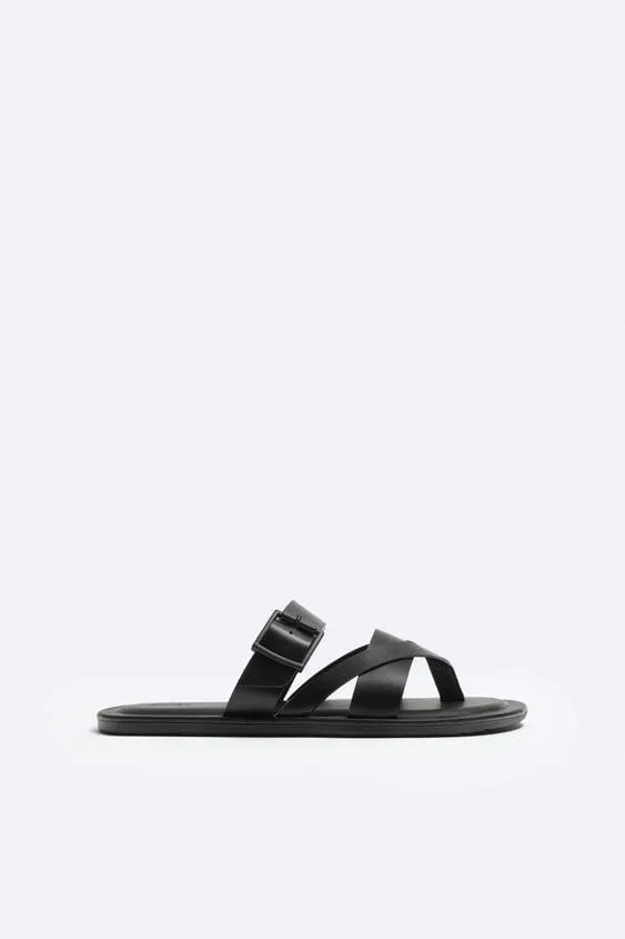 STRAPPY SANDALS WITH BUCKLE FASTENING