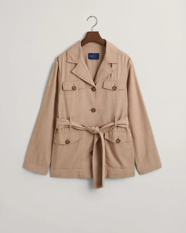 Relaxed fit ‑mitoitettu vyöllinen bleiseri