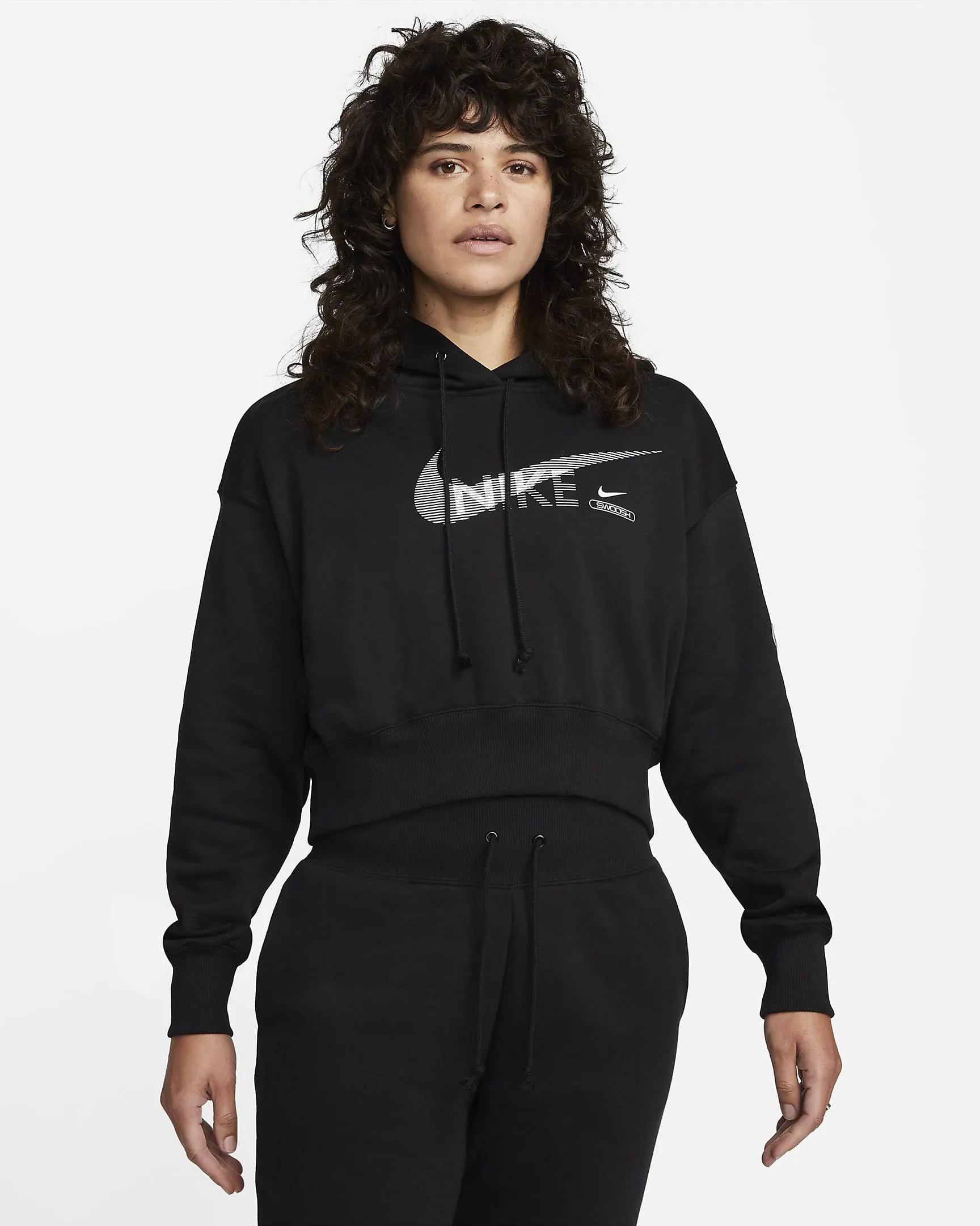 Nike Sportswear Swoosh