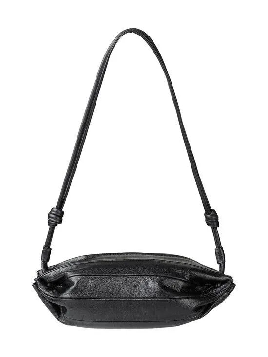 Pikku Karla -nahkalaukku