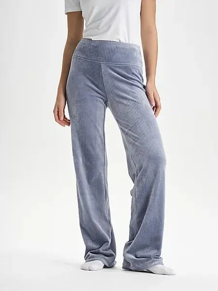 w holiday velvet pant