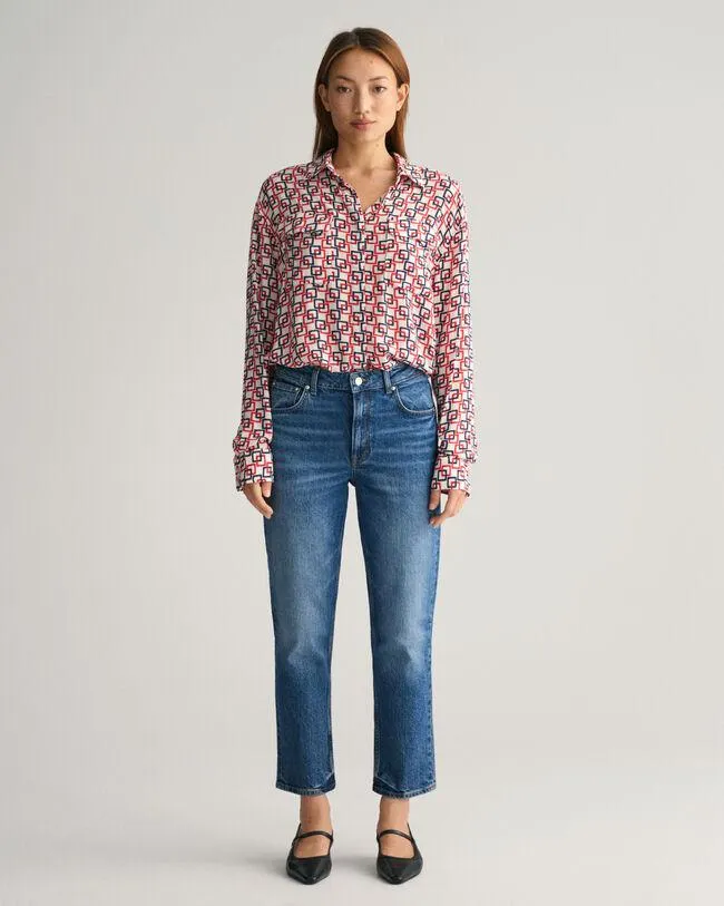 Korkeavyötäröiset ja nilkkapituiset suorat farkut