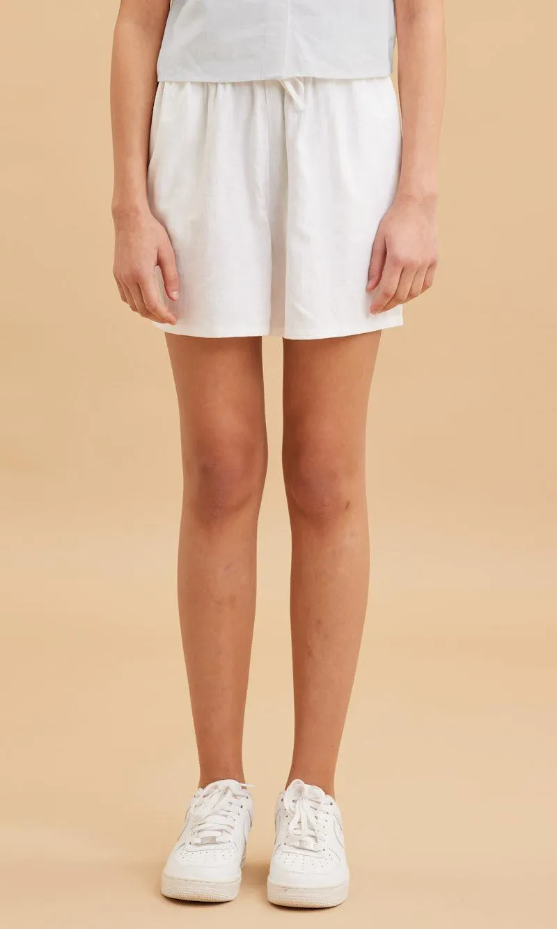 Shortsit pellavasekoitetta