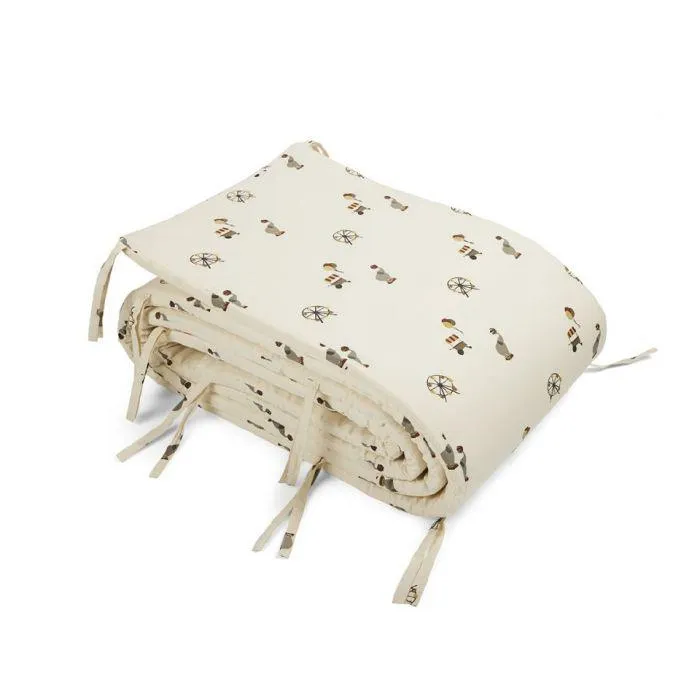 Kuviollinen reunapehmuste pinnasänkyyn 360 x 30 cm luonnonvalkoinen