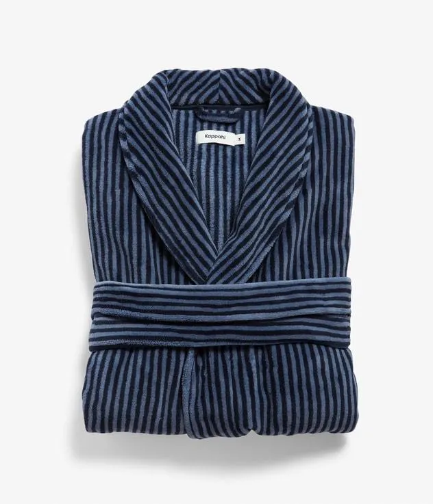 Raidallinen aamutakki