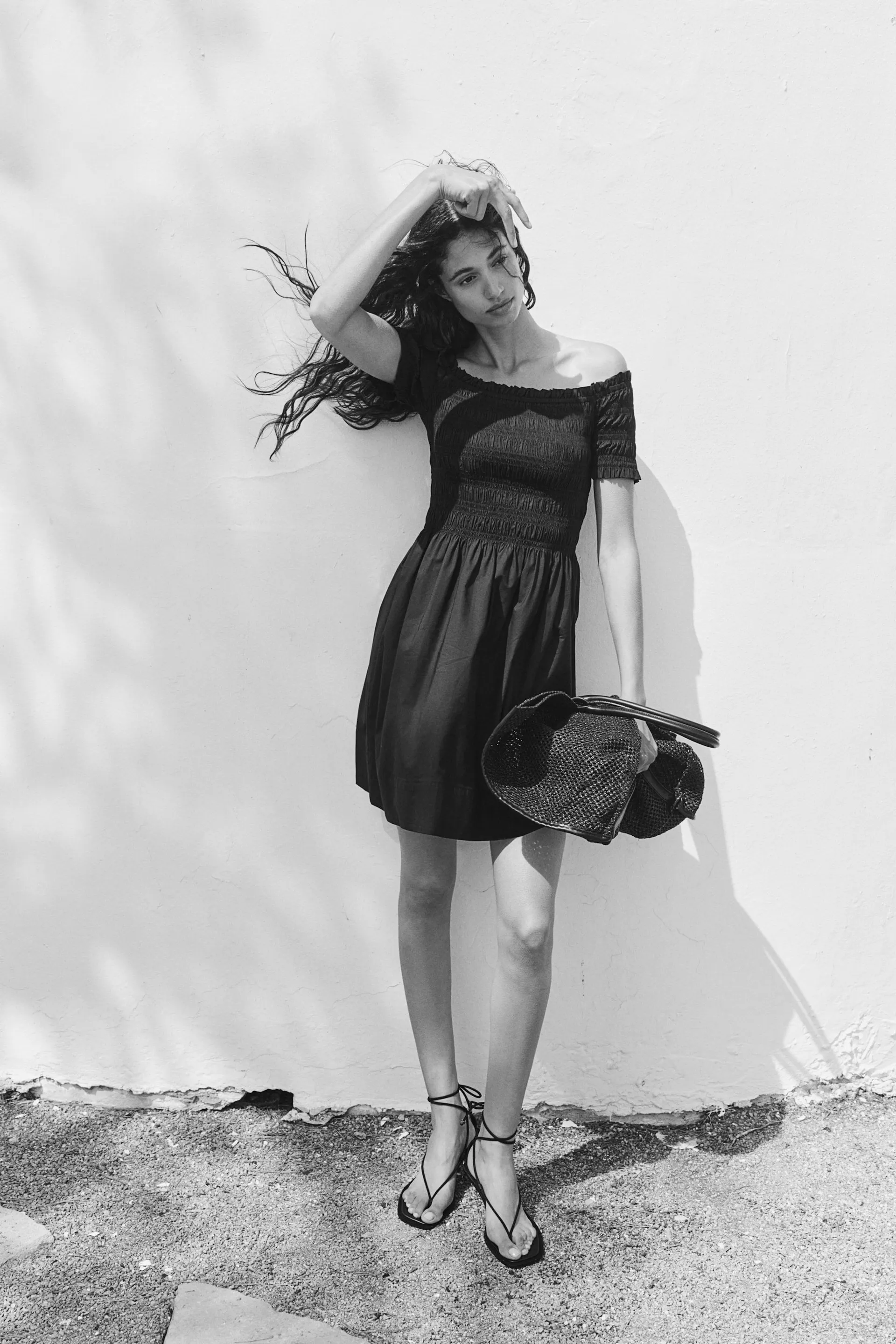 Smokkirypytetty off shoulder -mekko