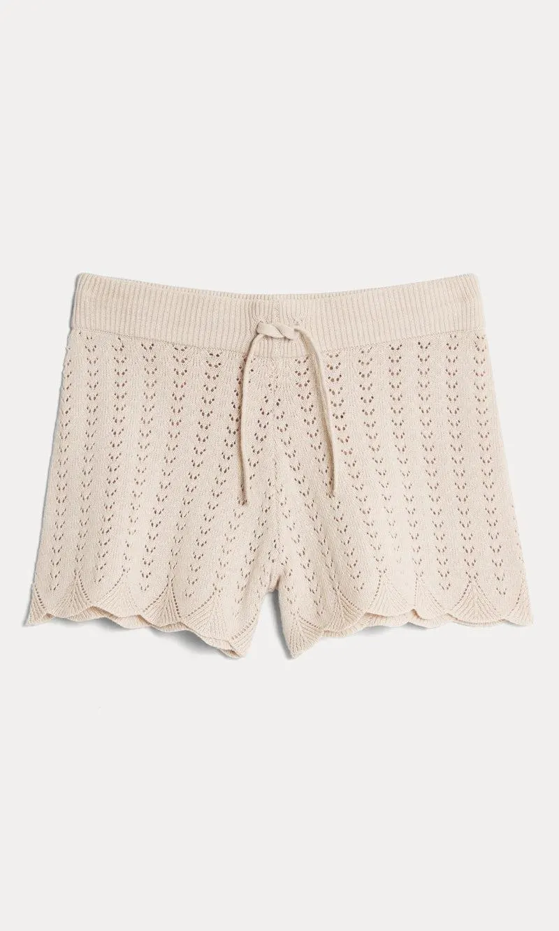 Virkatut shortsit puuvillaa