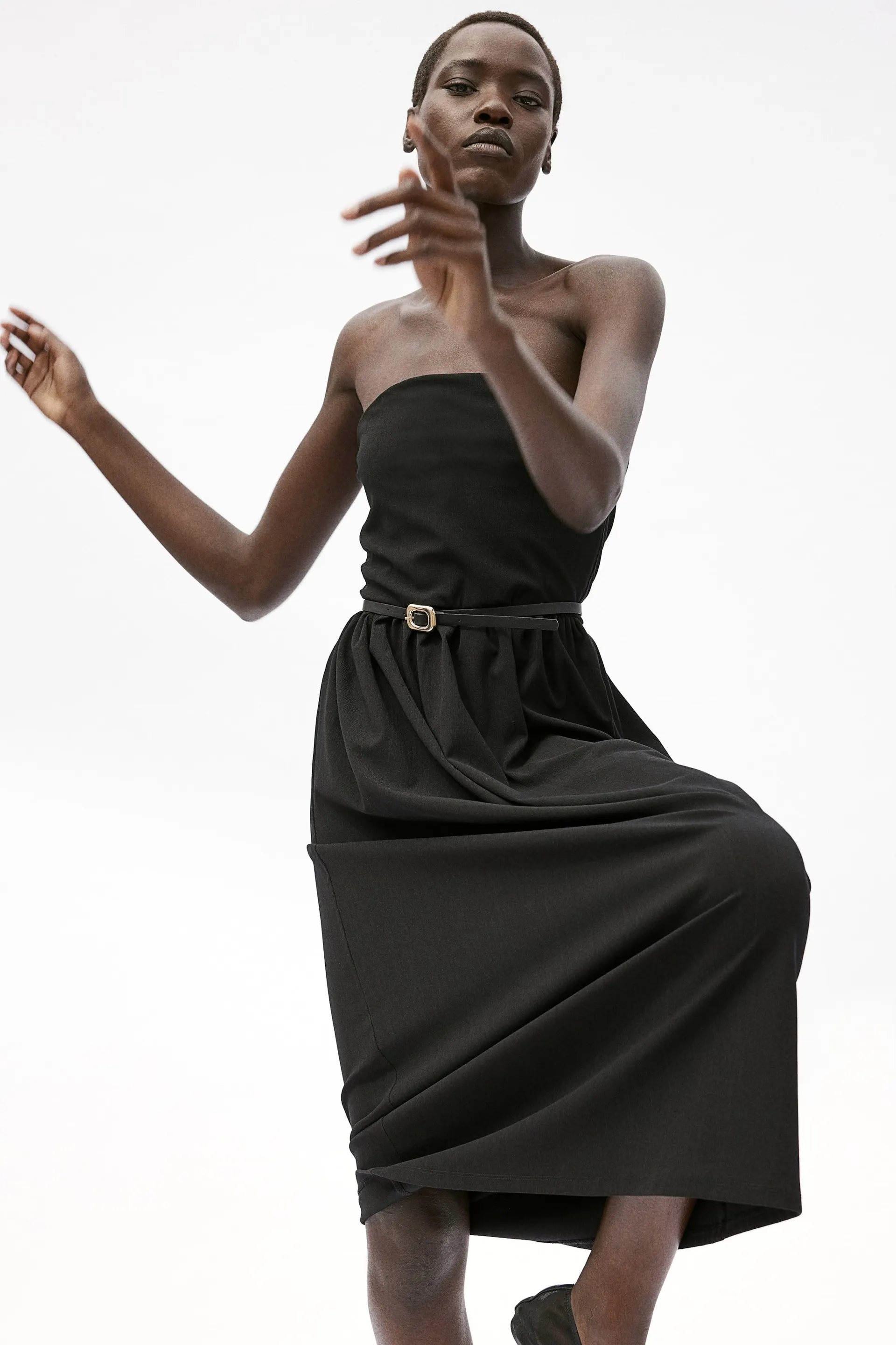 Vyöllinen bandeau-mekko