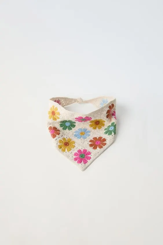 FLORAL CROCHET KNIT BANDANA