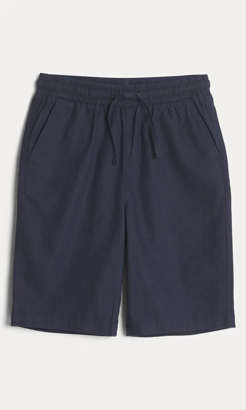 Shortsit pellavasekoitetta