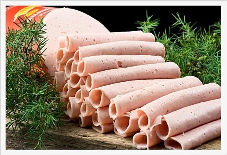 Pajuniemi Juhlalauantaimakkara