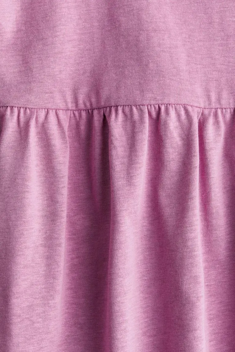 Puuvillatrikoinen mekko