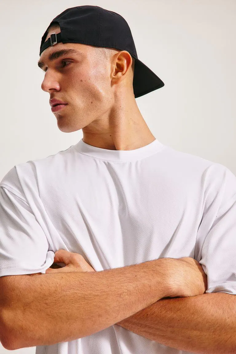 Väljämallinen DryMove™-treenipusero