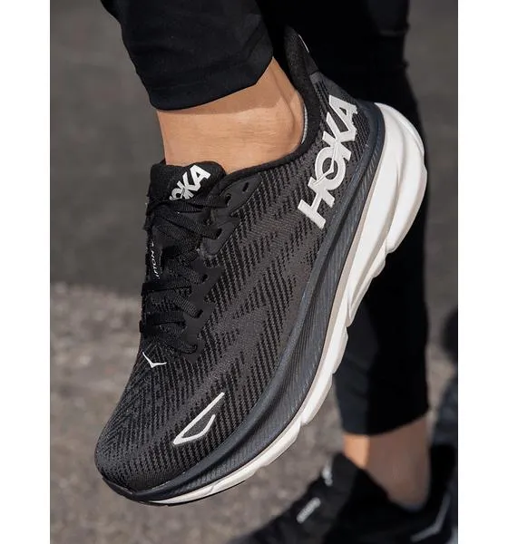 HOKA w clifton 9