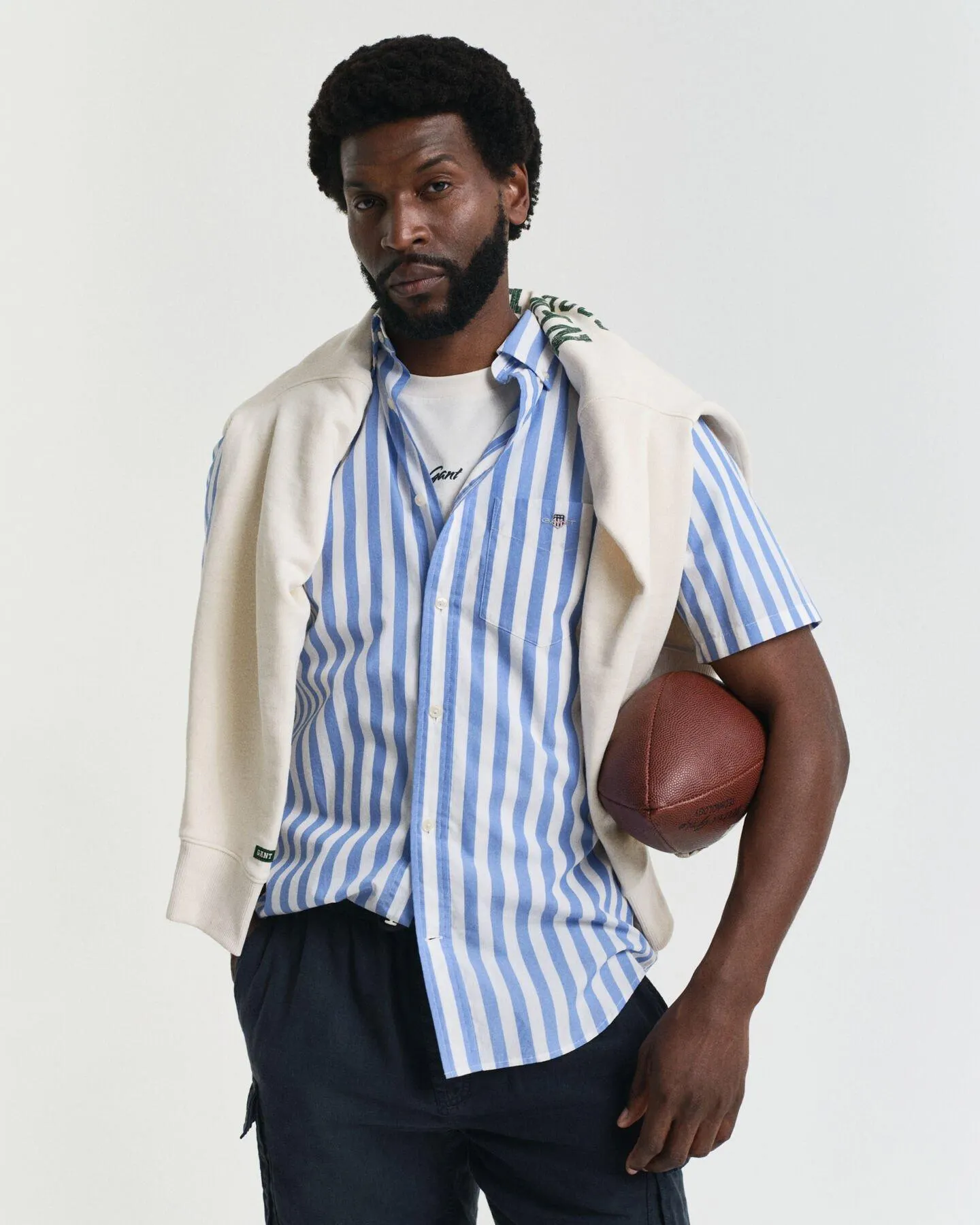 Regular fit ‑mitoitettu lyhythihainen klassinen popliiniraitapaita