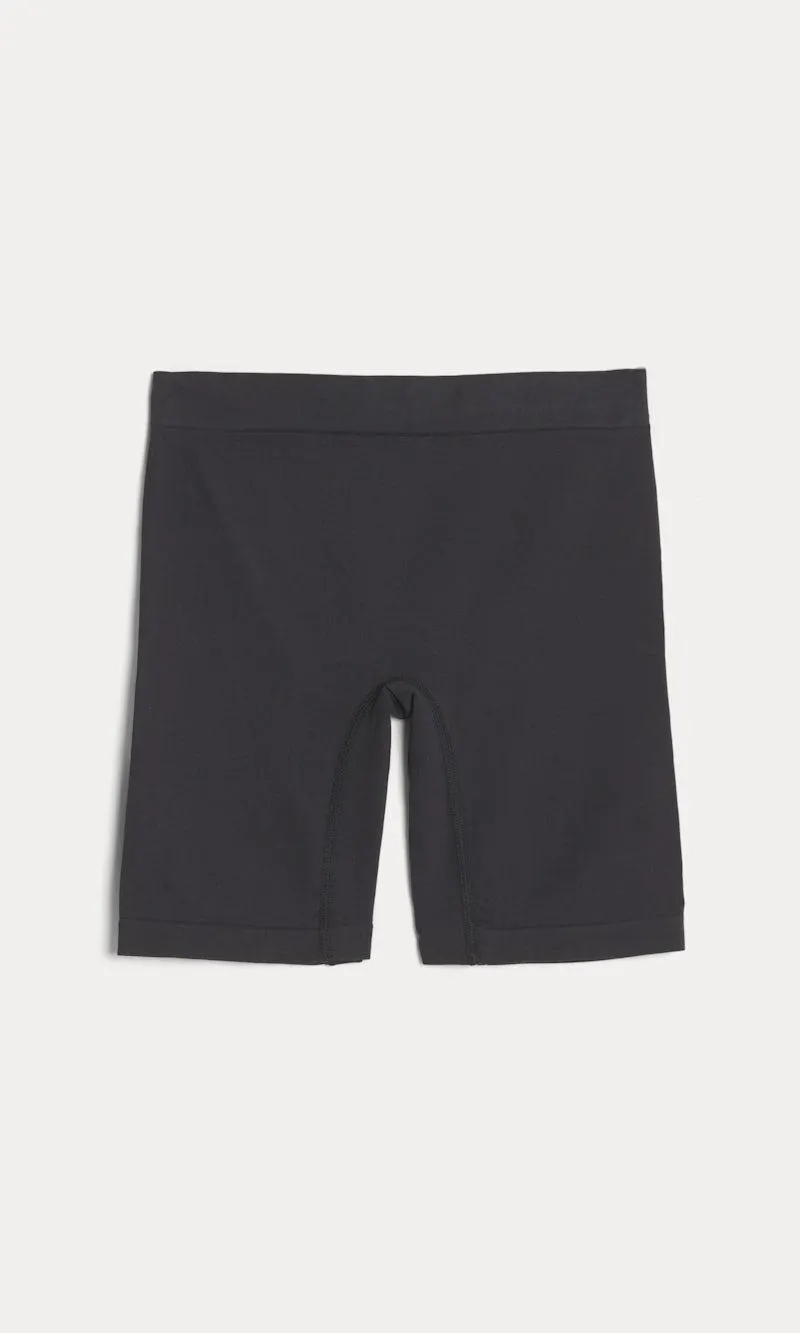Muotoilevat shortsit