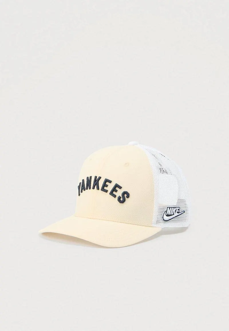 NEW YORK YANKEES TRUCKER CAP - Lippalakki
