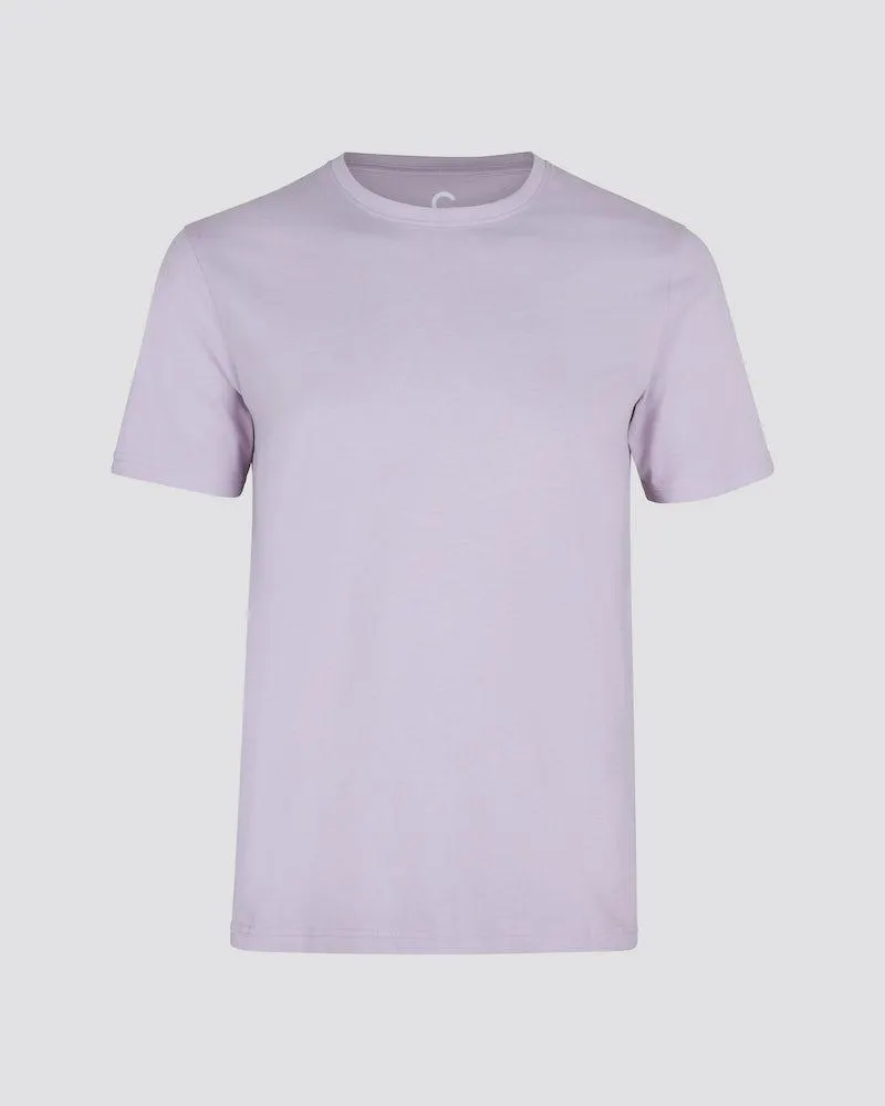 T-paita pyöreällä pääntiellä