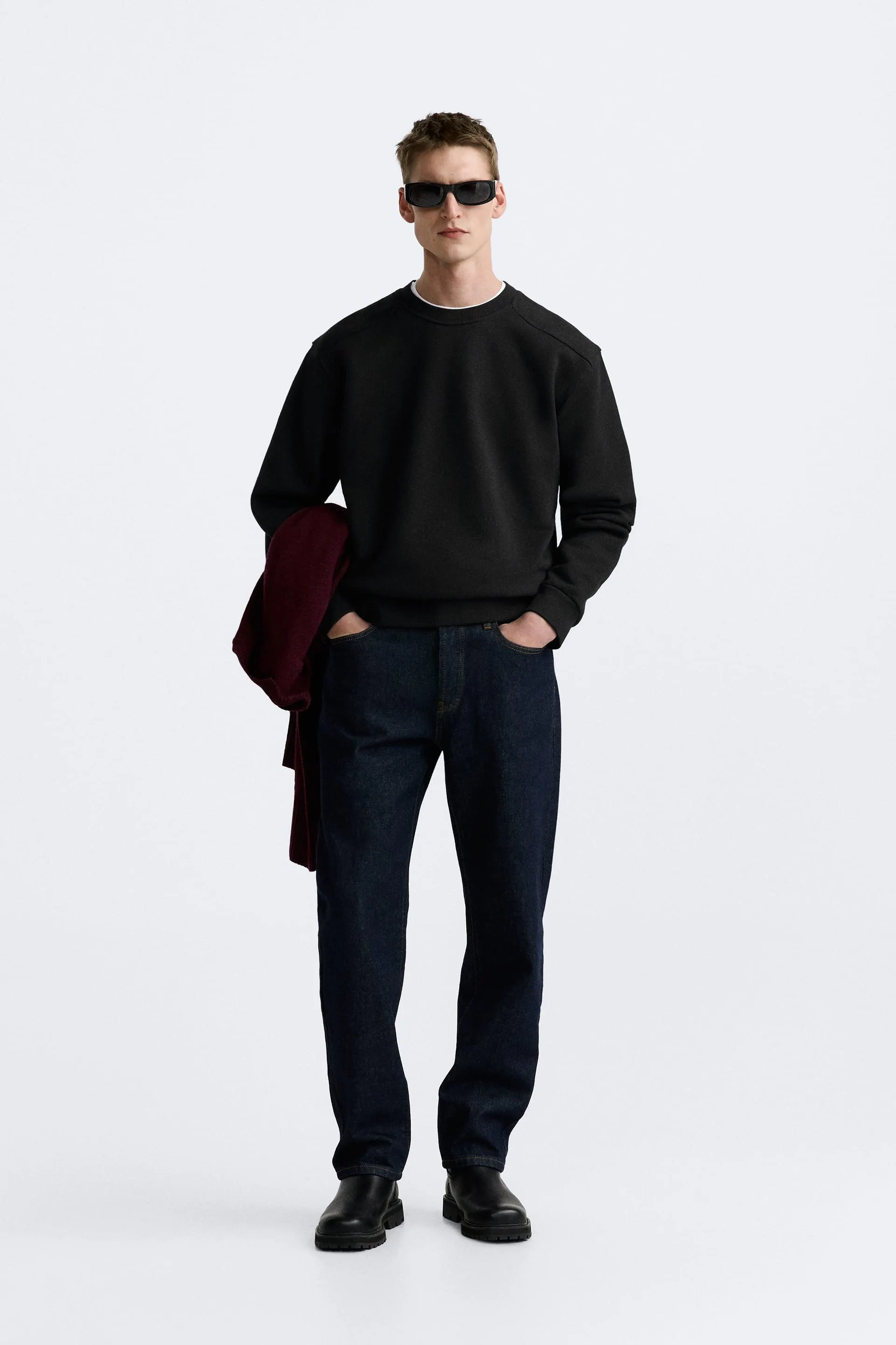 SWEATSHIRT WITH SEAM DETAILS