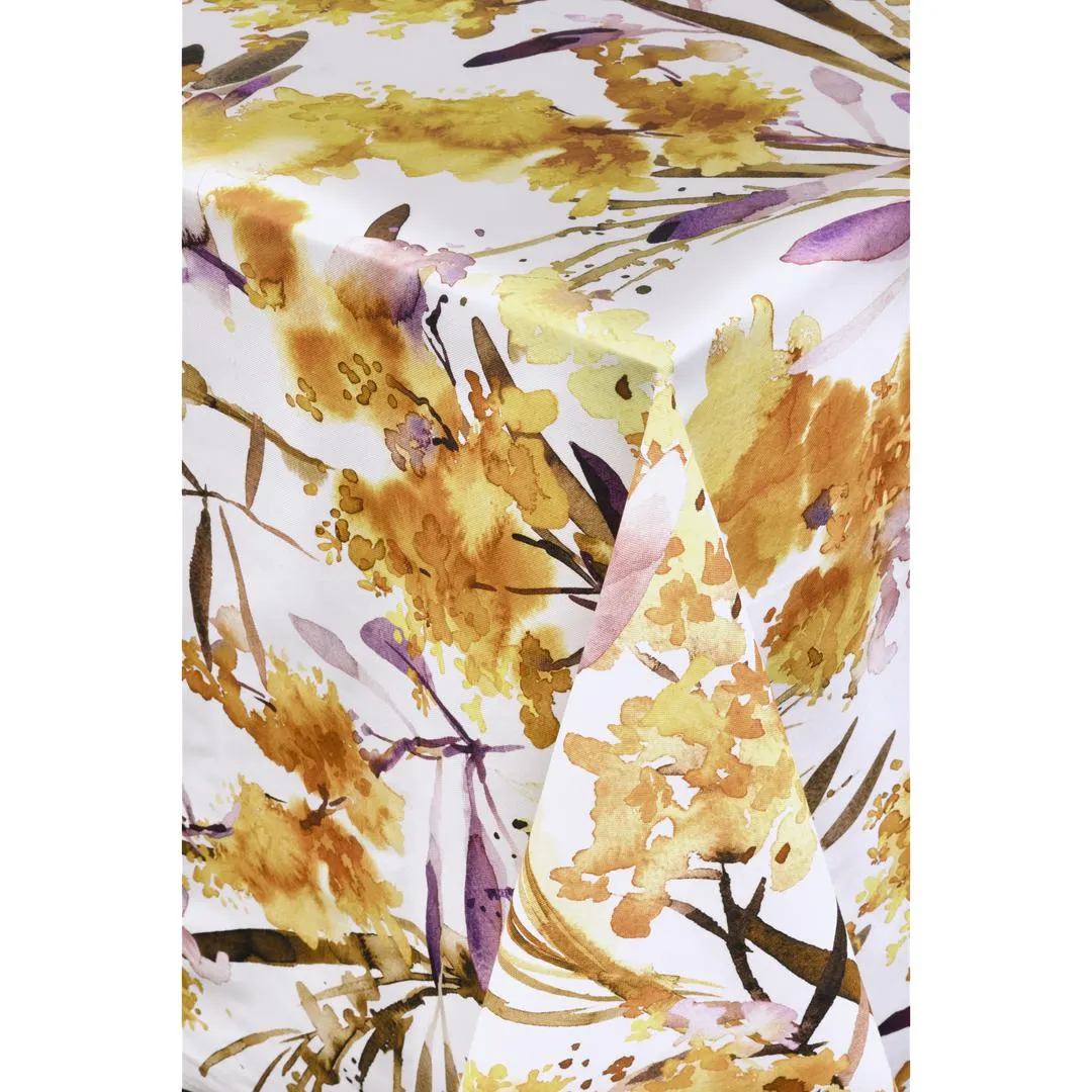 Kultapiisku Tablecloth