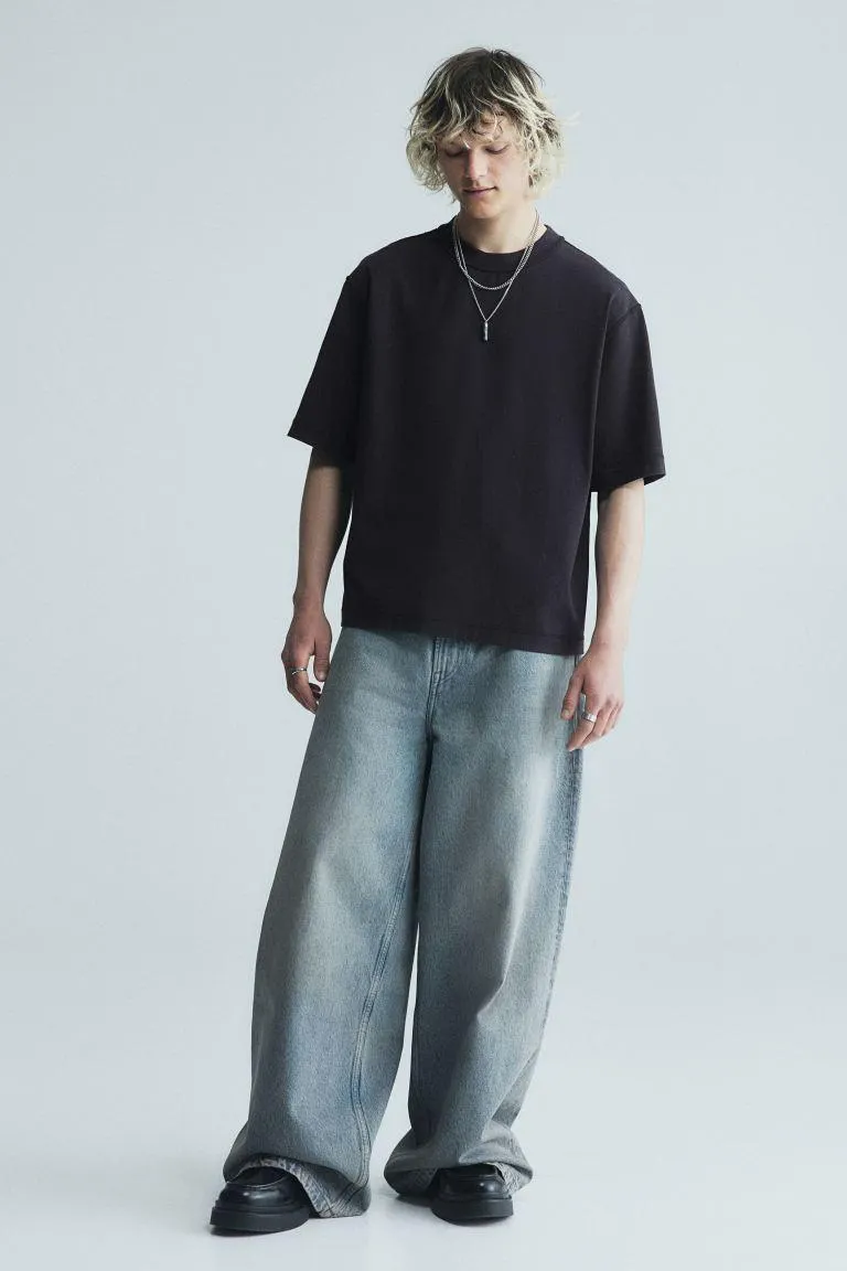 Pesty T-paita Boxy Fit