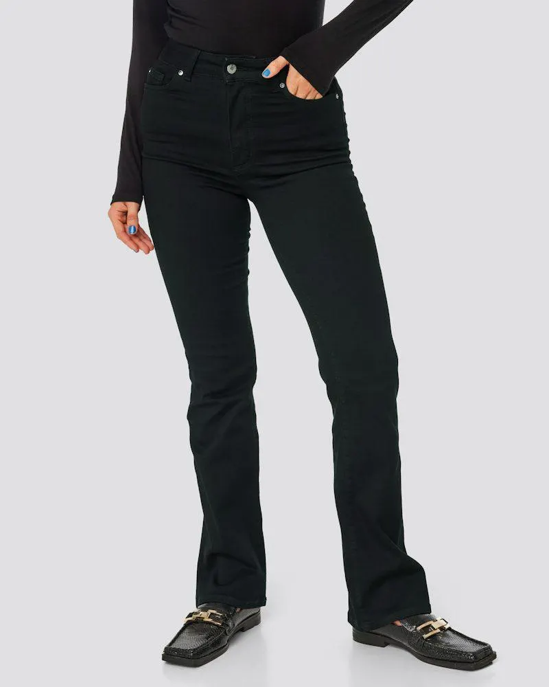 Korkeavyötäröiset bootcut-farkut