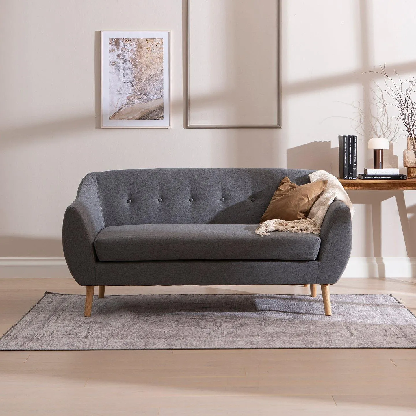 2,5-istuttava sohva tummanharmaa