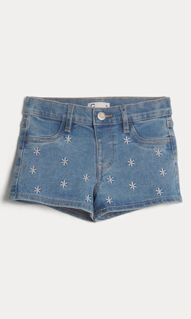 Farkkushortsit kukkakirjoilulla