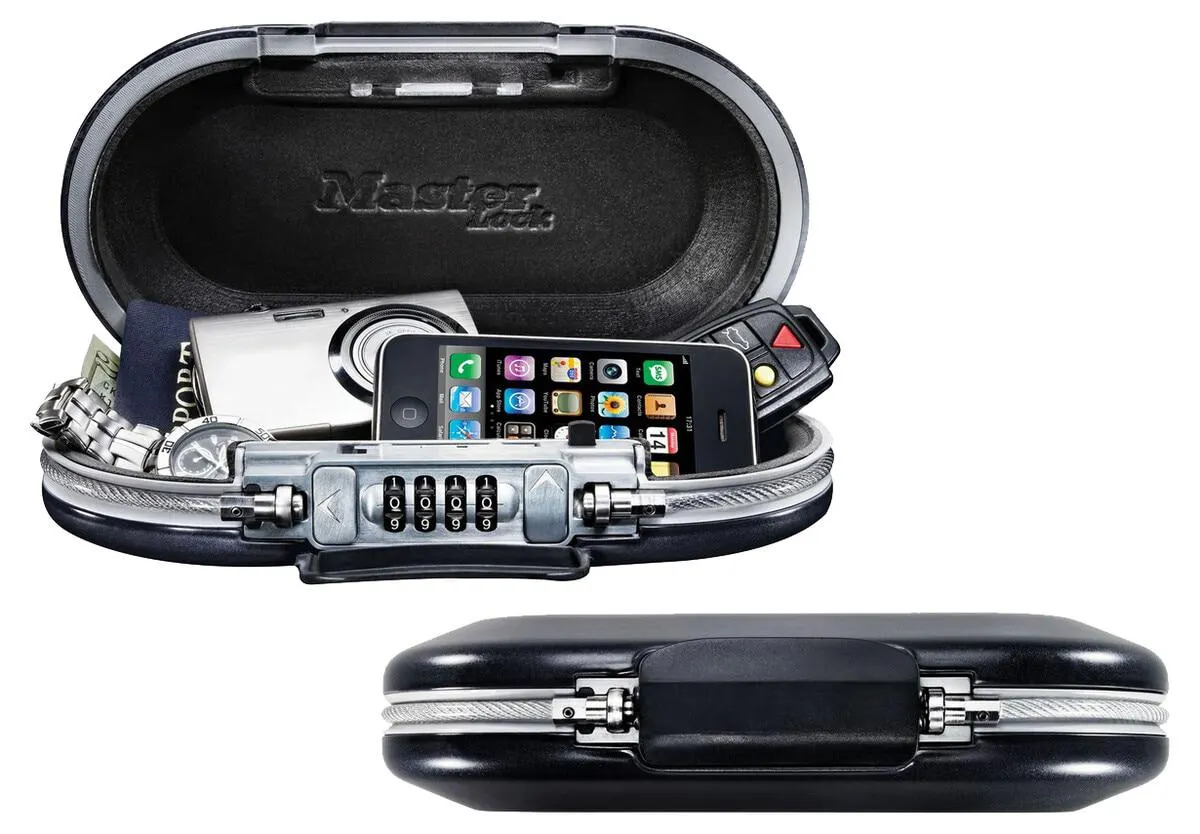 Masterlock Kannettava turvalaatikko, koodilukko ja vaijeri