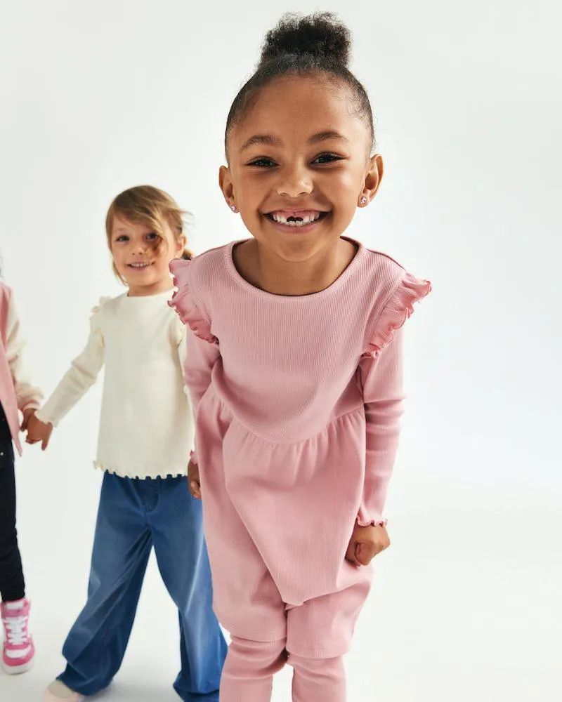 Mekko pehmeää joustinneulosta