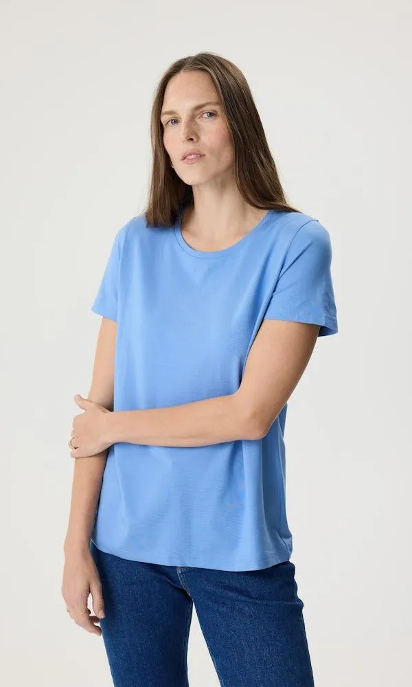 Pehmeä t-paita pyöreällä pääntiellä