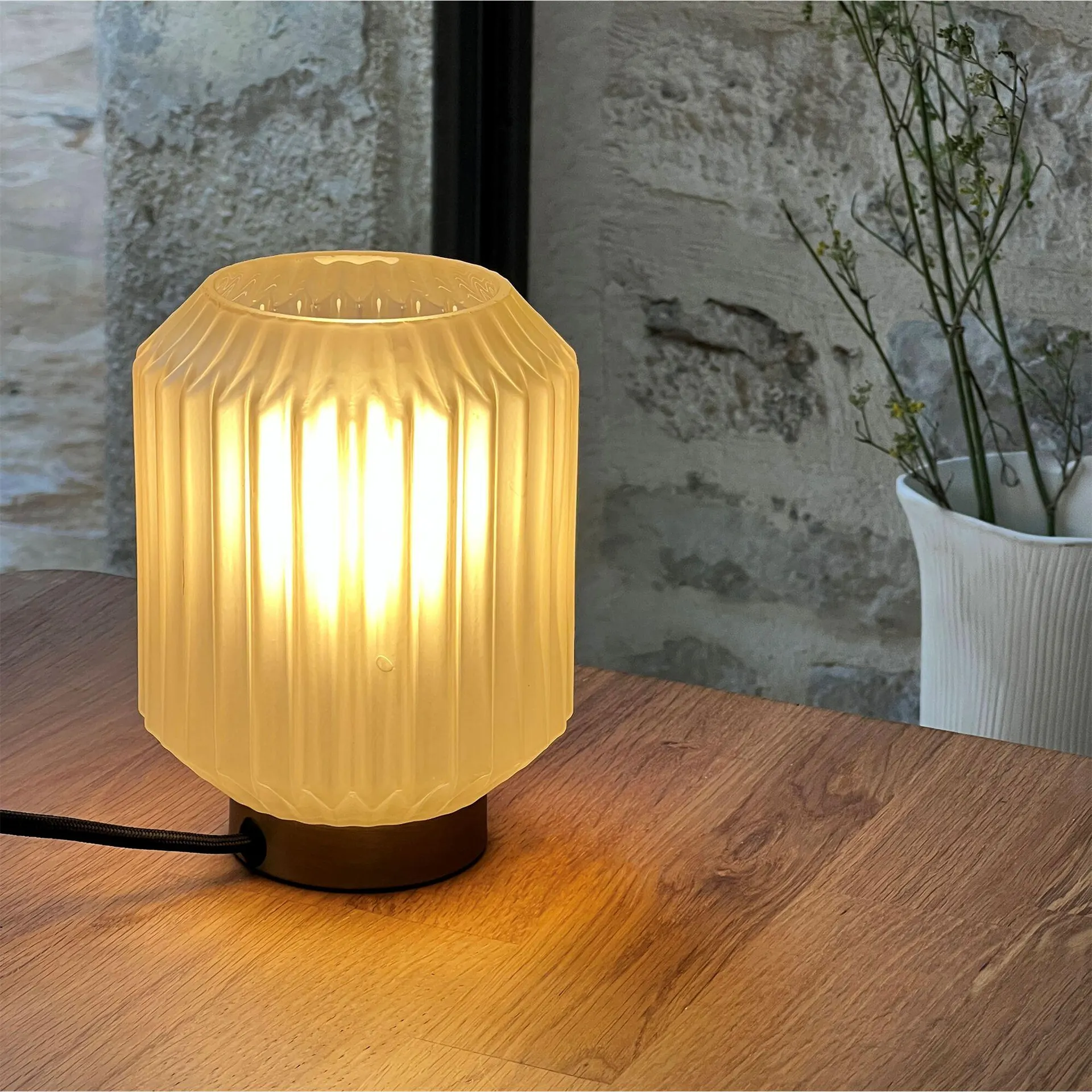 Lampe de table en verre et acier H17cm - blanc