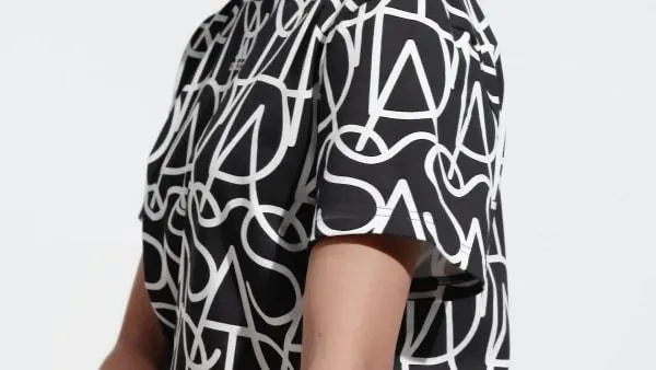 T-shirt Allover adidas Graphic Boyfriend