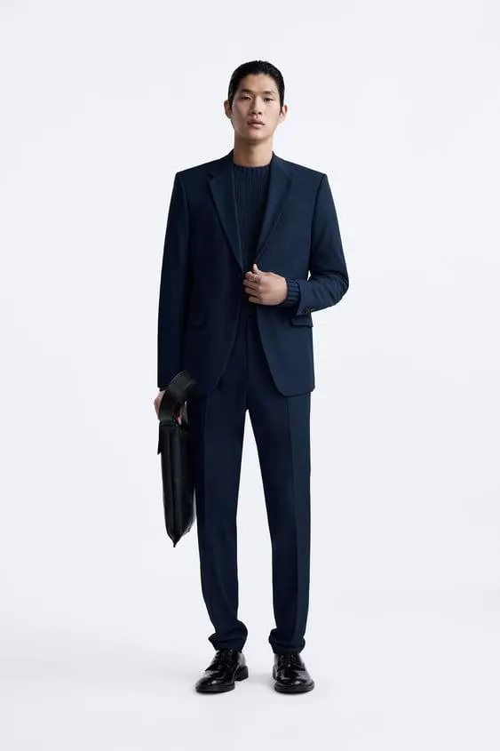 SLIM FIT SUIT