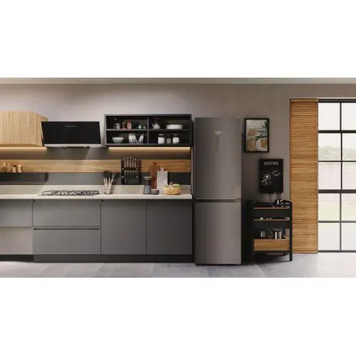 HOTPOINT Combiné HAFC8TO32SK 335L