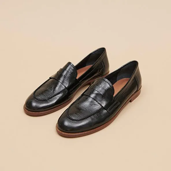 Mocassins à bouts ronds en cuir brillant noir