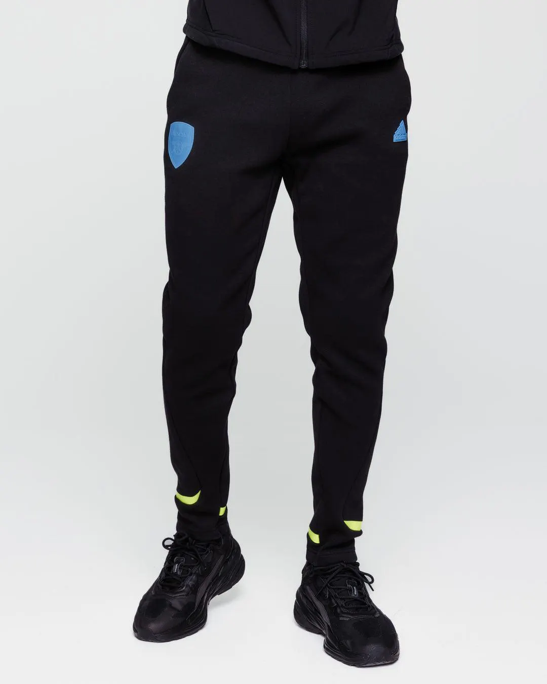 Pantalon d'entrainement Arsenal 2023/2024 - Noir/Bleu/Jaune