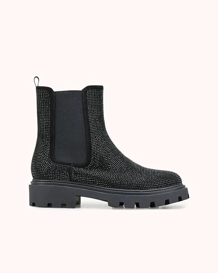 BOTTINE PLATE HALLOU en chèvre velours orné de strass noir