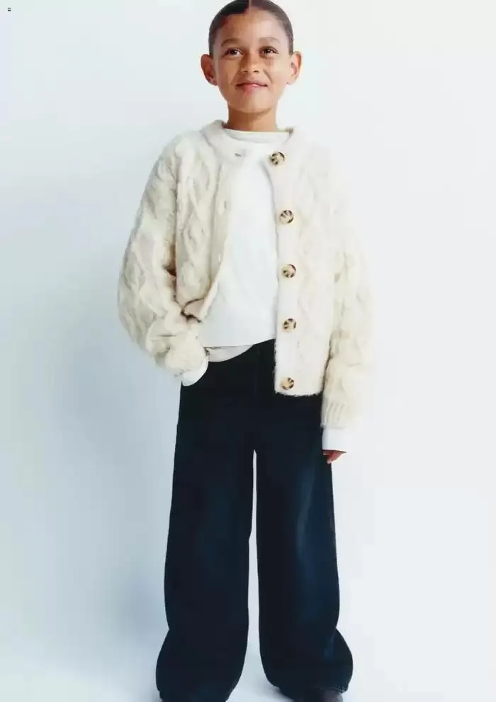 Girls' New in Clothes du 7 janvier au 31 janvier 2025 - Catalogue page 7