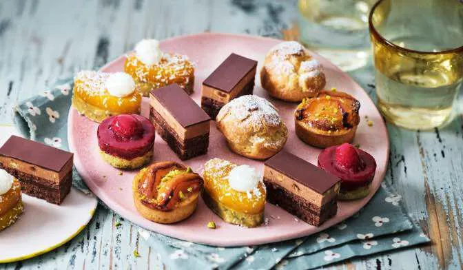 16 mignardises