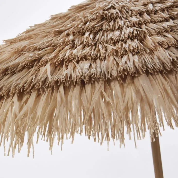 Sombrilla de metal imitación a madera con flecos de color natural