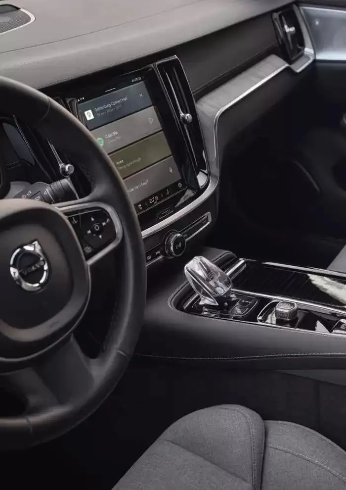 LA NOUVELLE VOLVO S60 du 7 janvier au 31 décembre 2025 - Catalogue page 9