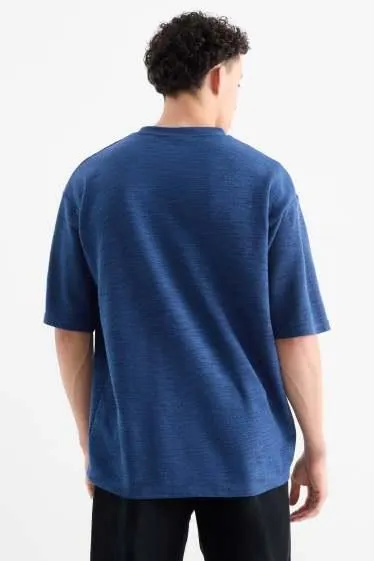 Oversized T-shirt - textured