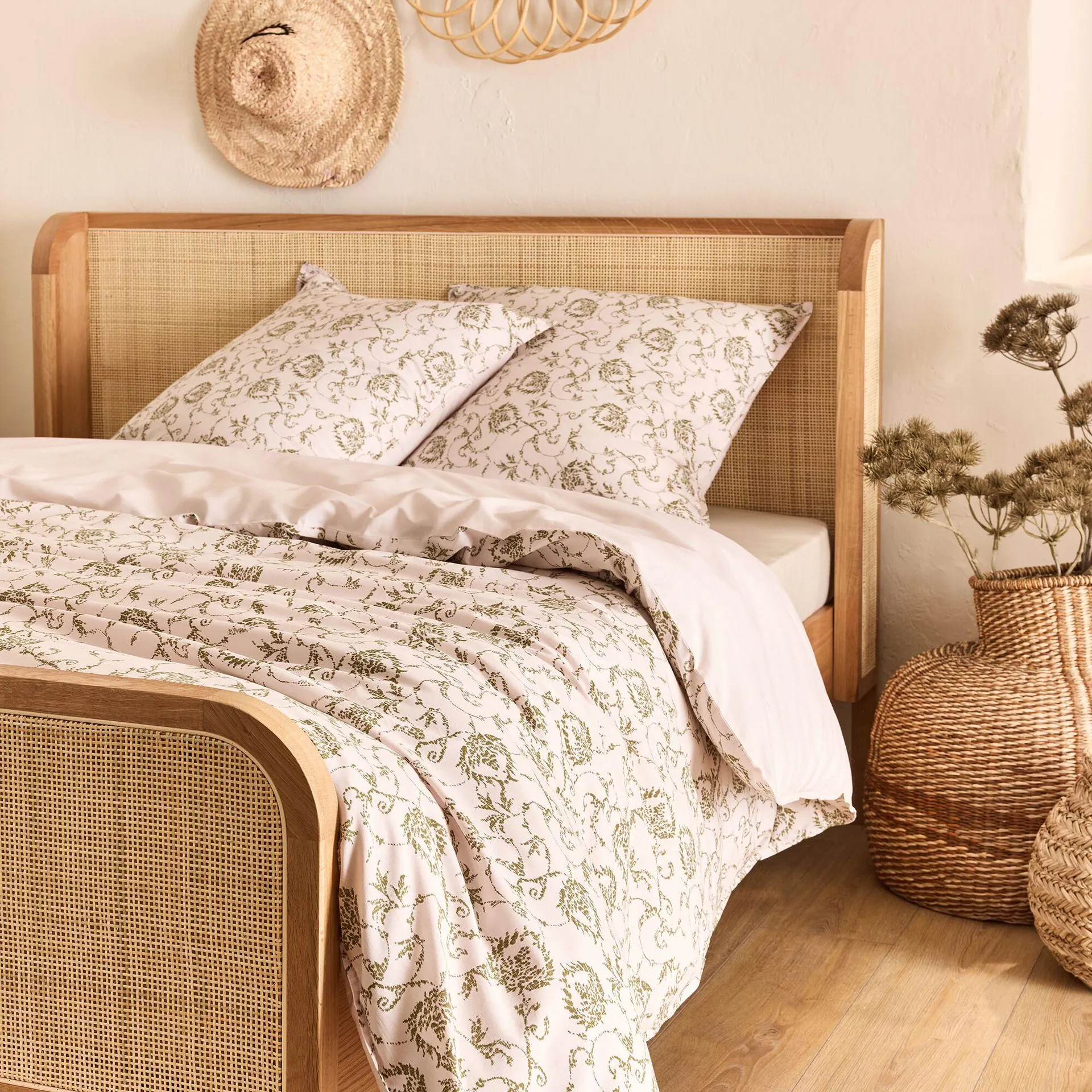 Housse de couette 240x220cm et 2 taies d'oreiller 63x63cm en coton motif baroque - blanc