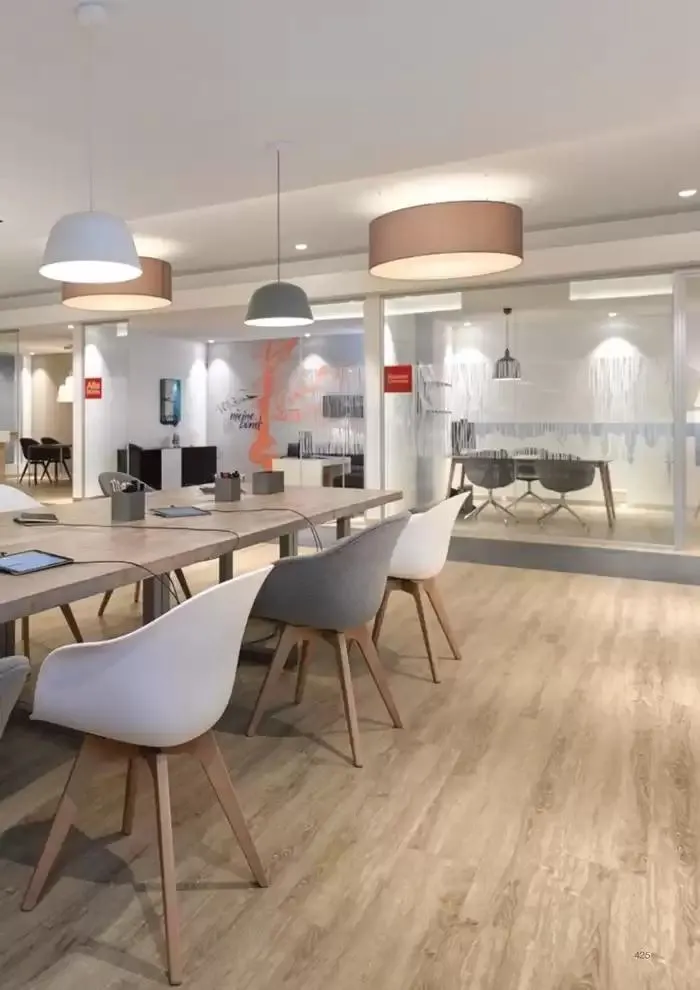 C O N T R A C T L O O K B O O K du 7 janvier au 31 décembre 2025 - Catalogue page 425