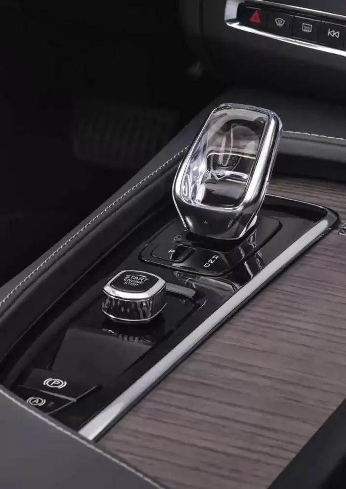 VOLVO V90 du 7 janvier au 31 décembre 2025 - Catalogue page 16