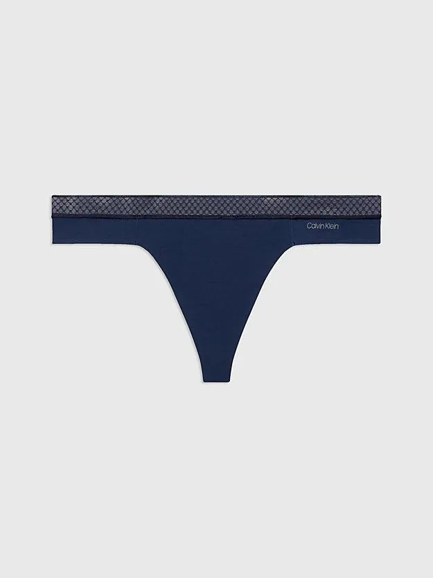 String - Seductive Comfort