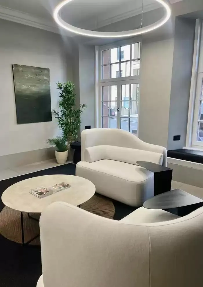 C O N T R A C T L O O K B O O K du 7 janvier au 31 décembre 2025 - Catalogue page 193