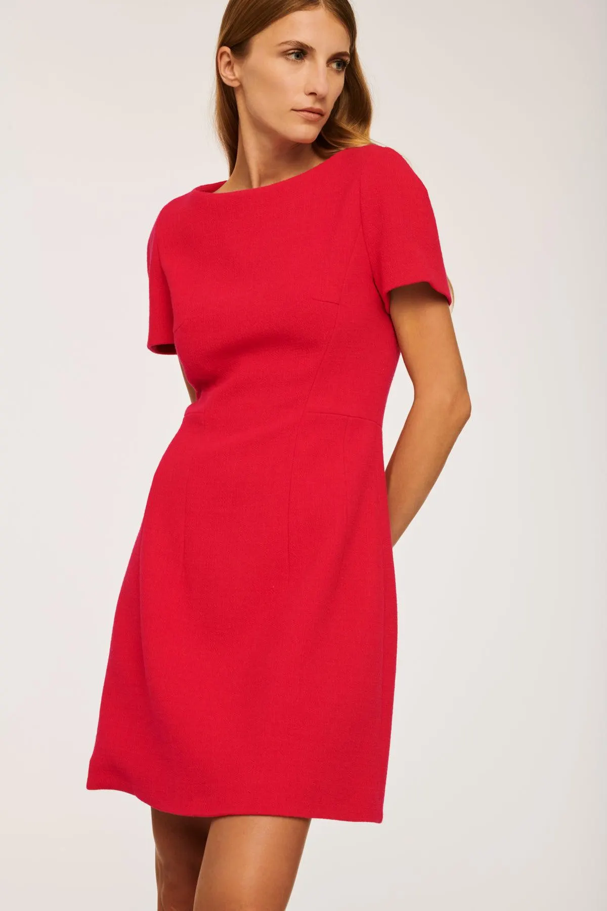 Robe courte crêpe de laine